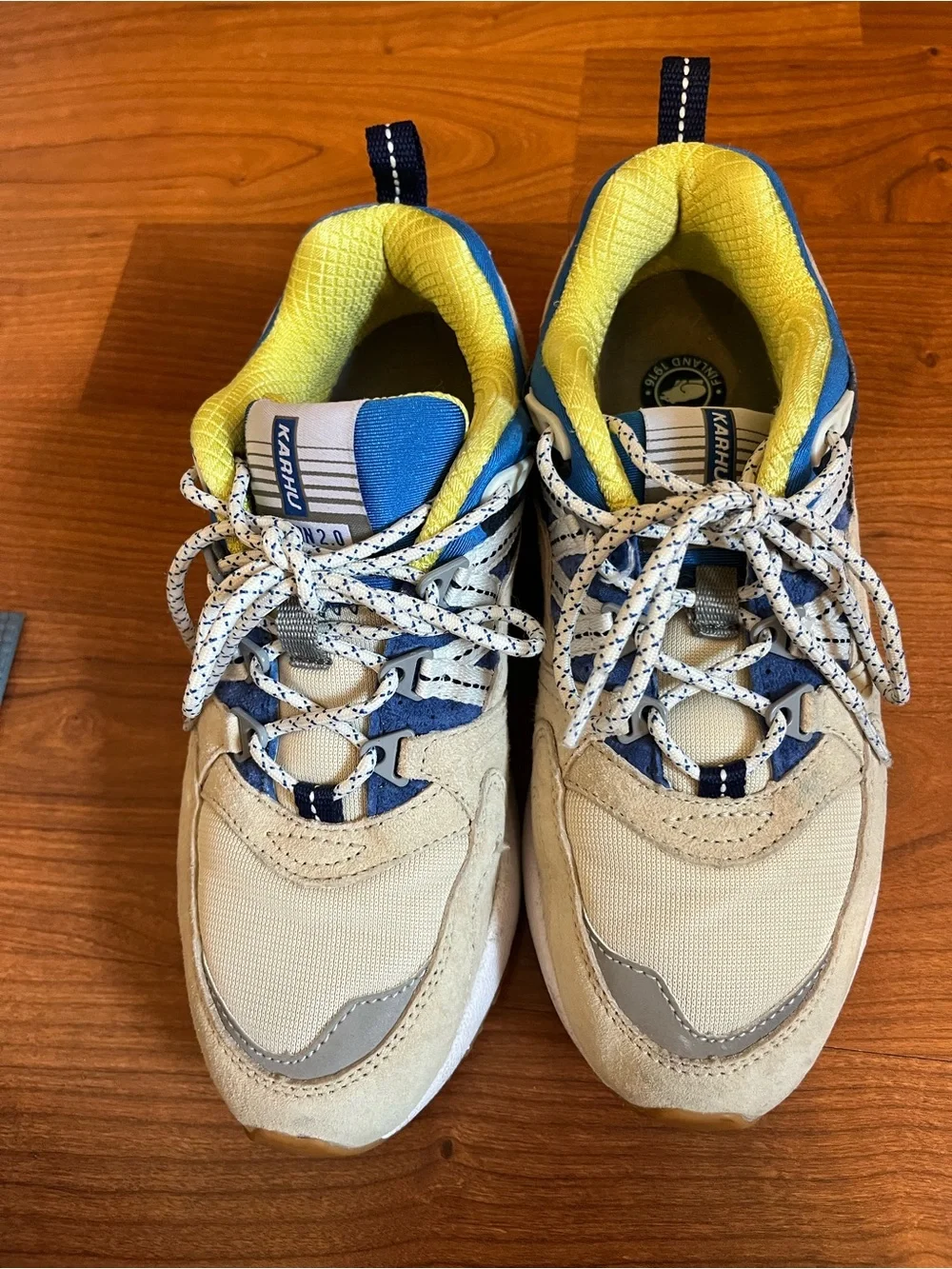 Karhu women athletic